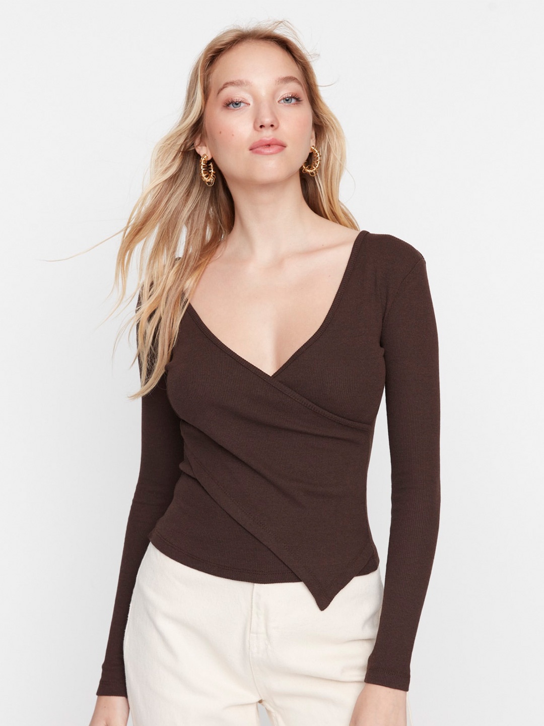 

Trendyol V-Neck Regular Top, Maroon