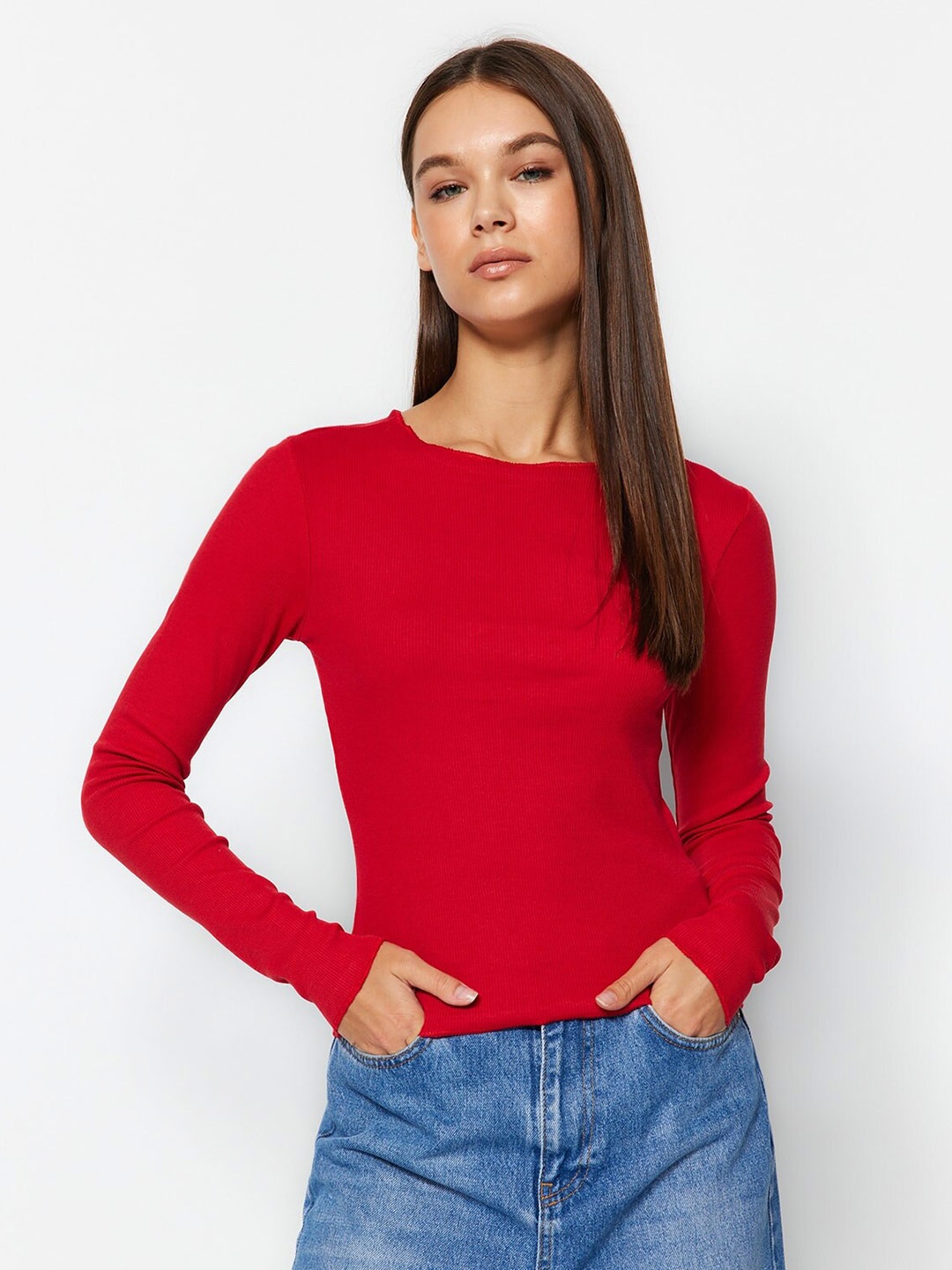 

Trendyol Round Neck Fitted Top, Red