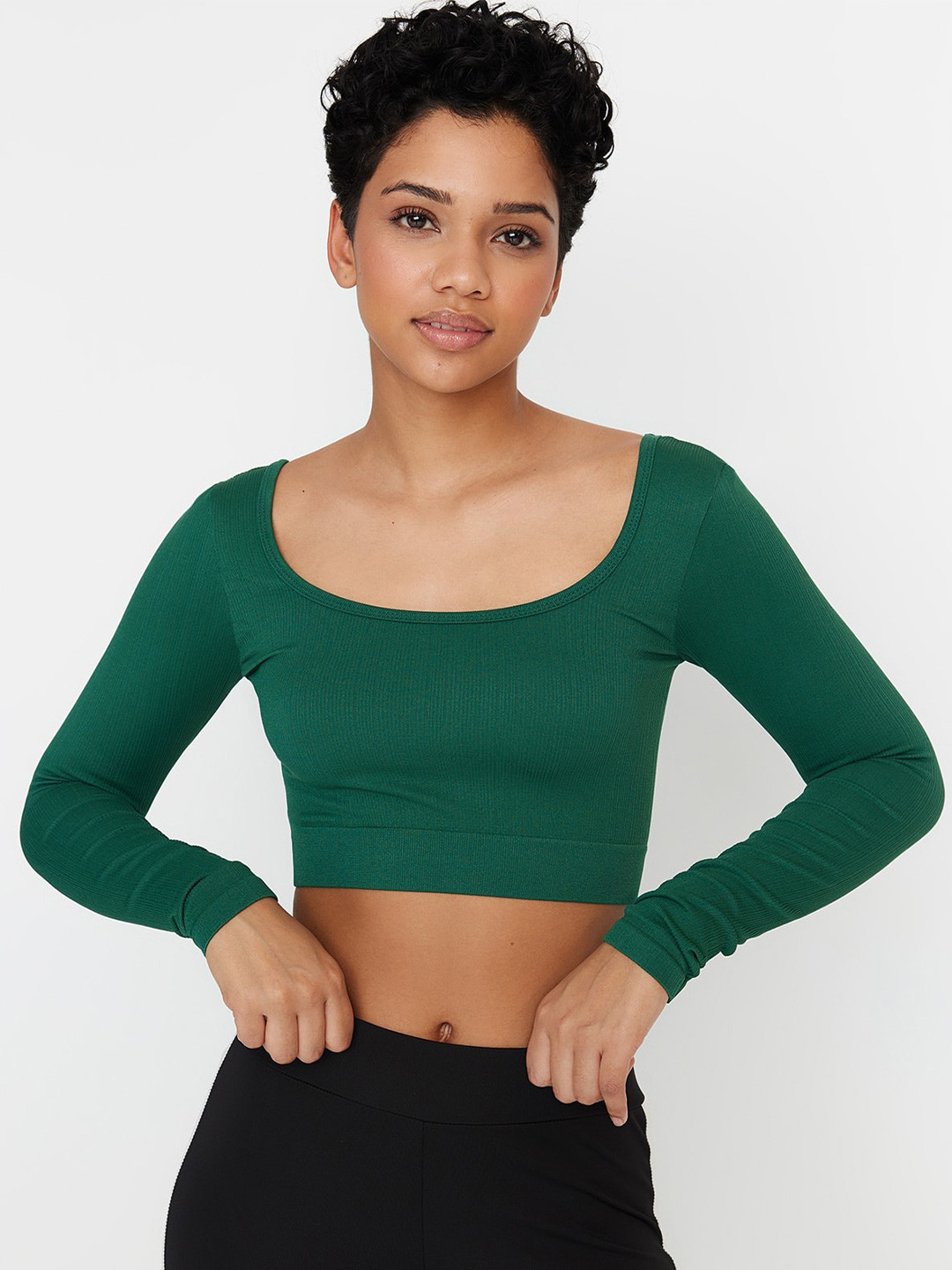 

Trendyol Round Neck Long Sleeves Fitted Crop Top, Green