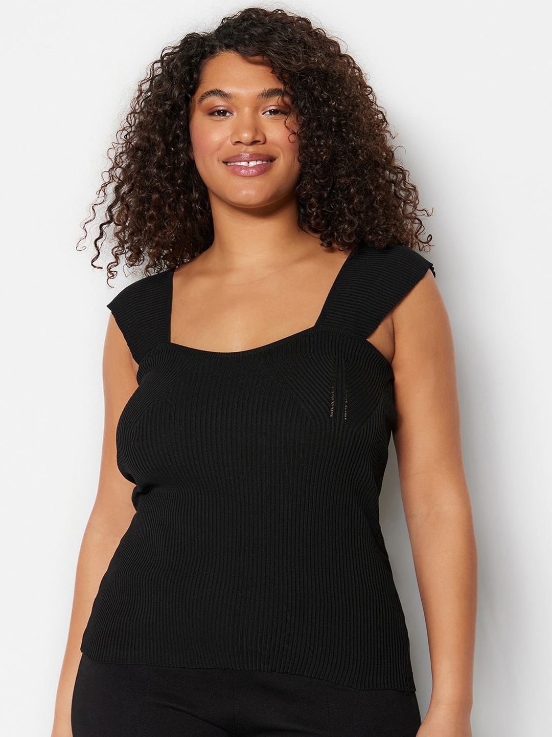 

Trendyol Plus Size Square Neck Sleeveless Fitted Top, Black