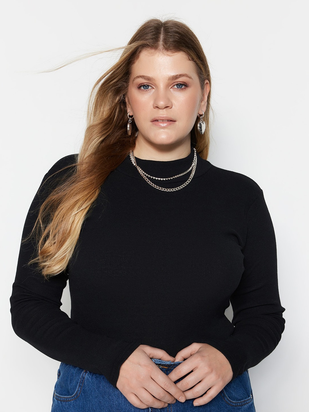 

Trendyol Plus Size Round Neck Long Sleeves T-shirt, Na