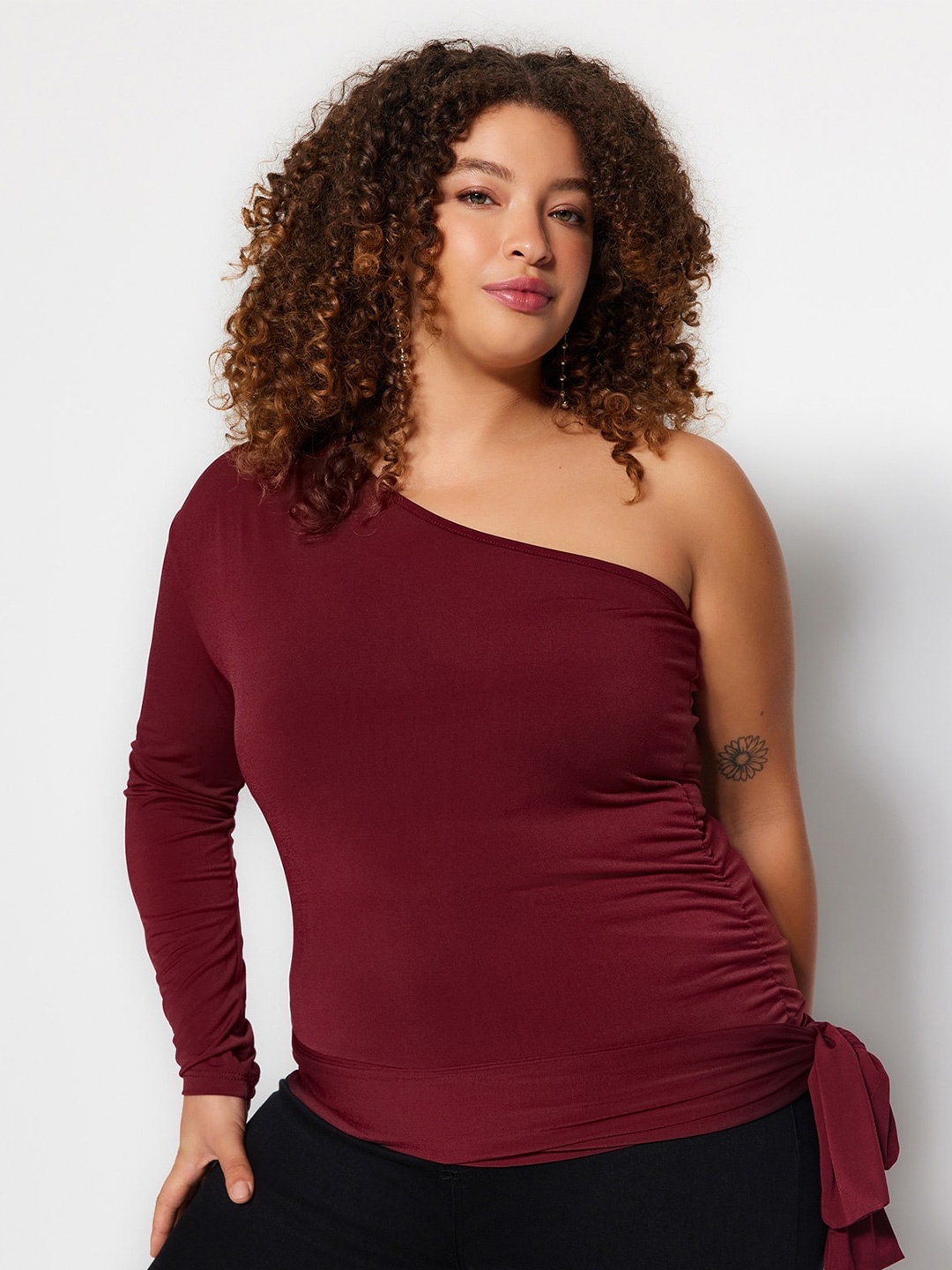 

Trendyol One Shoulder Fitted Top, Maroon