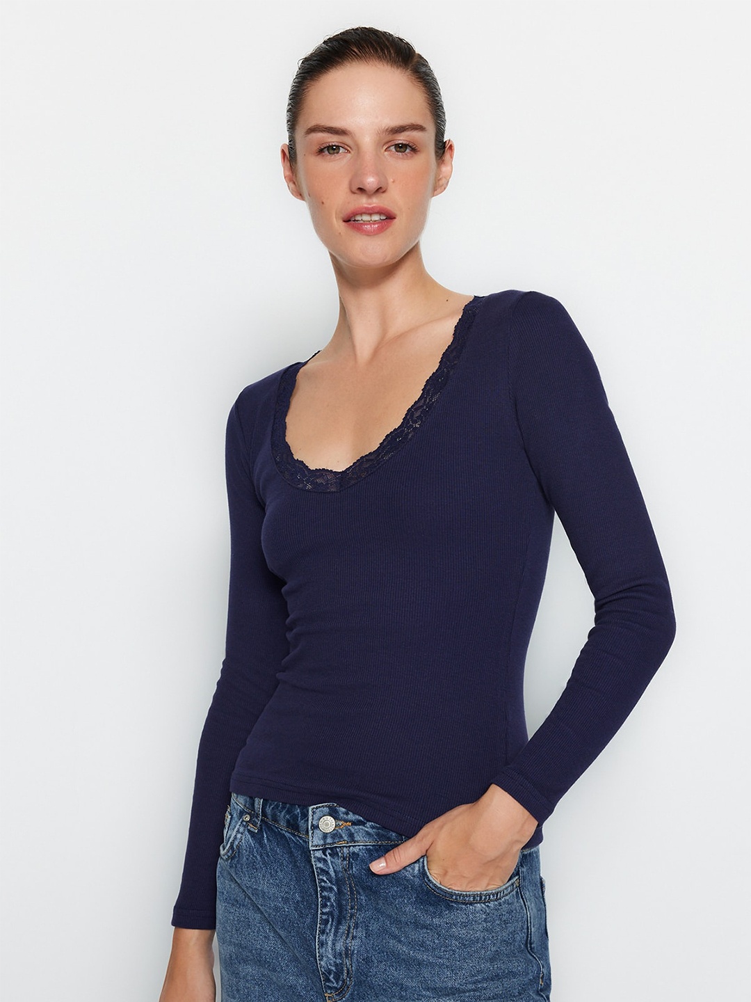

Trendyol Scoop Neck Lace-Up Detail Fitted Top, Blue