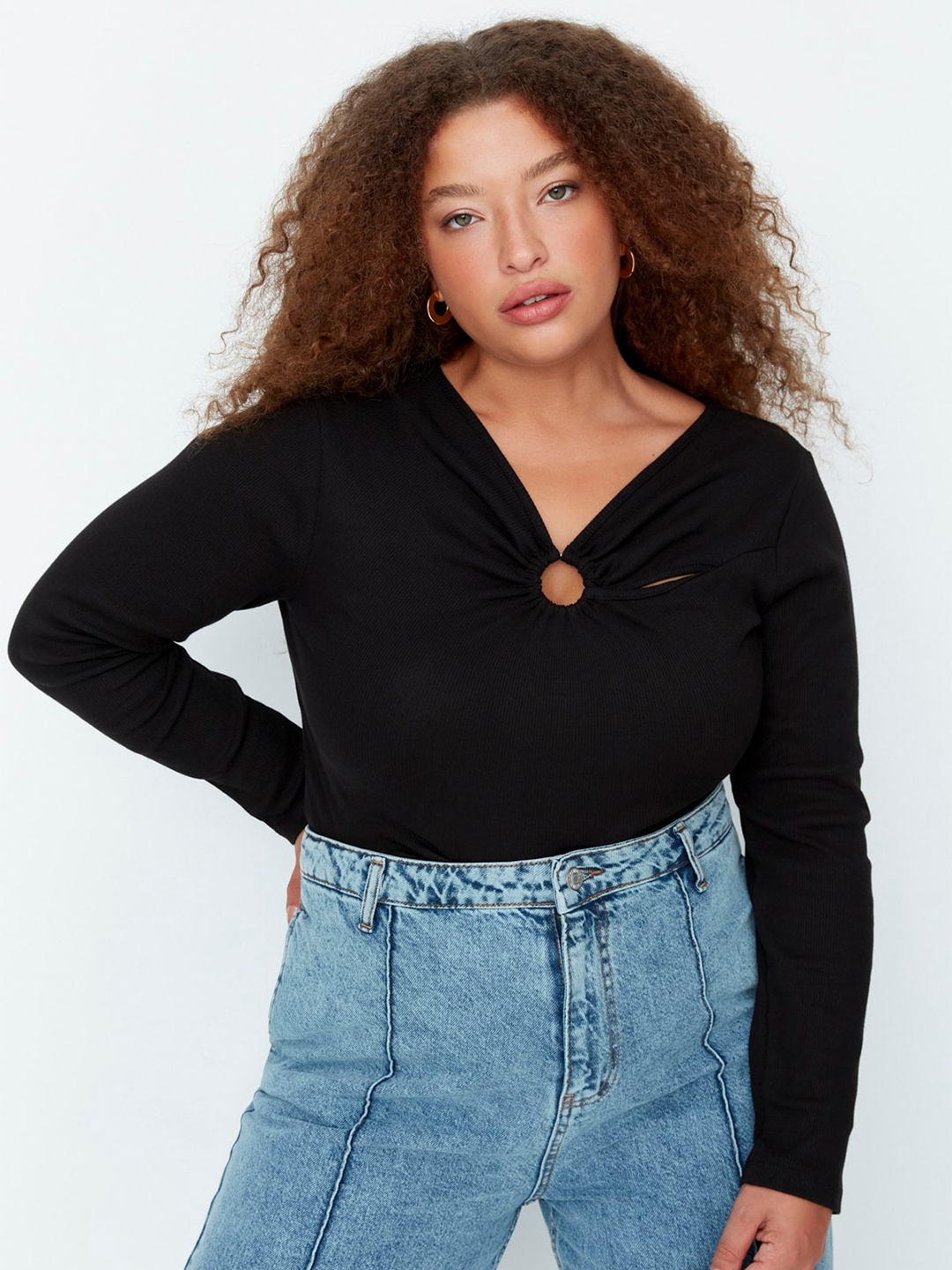 

Trendyol Plus Size V Neck Cut Out Regular Top, Black