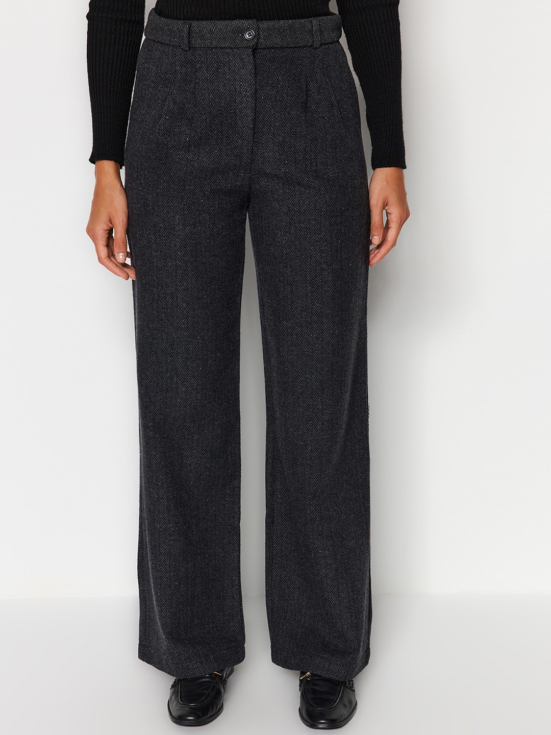 

Trendyol Women Self Design Mid Rise Plain Parallel Trousers, Charcoal