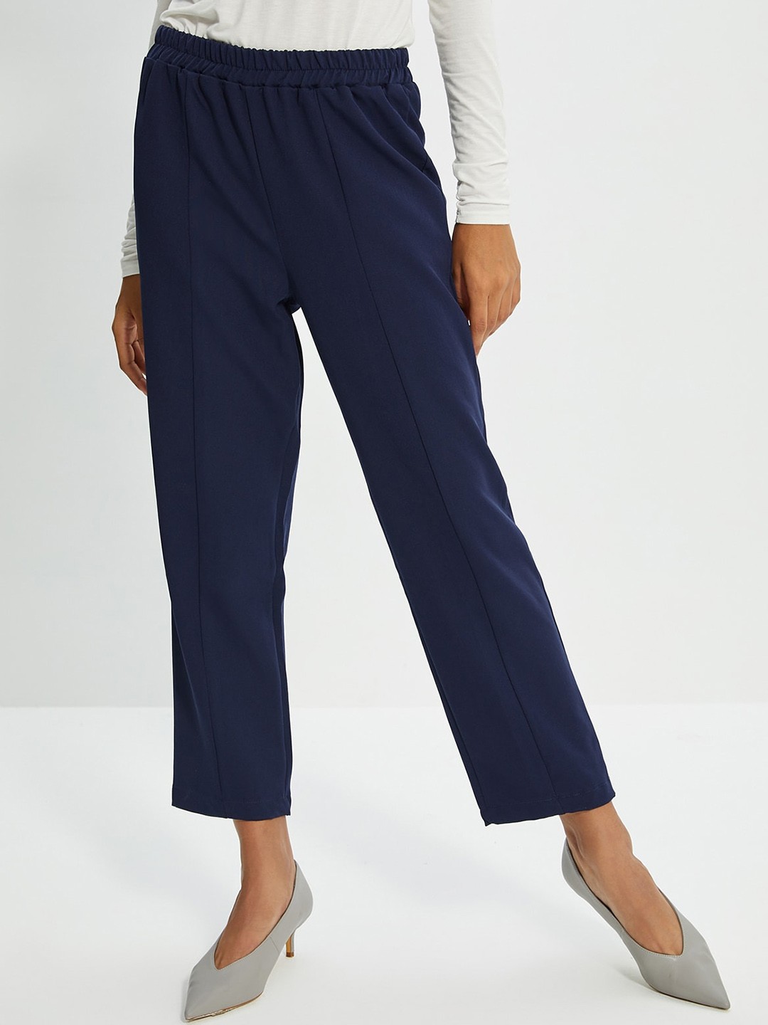 

Trendyol Women Mid Rise Trousers, Navy blue