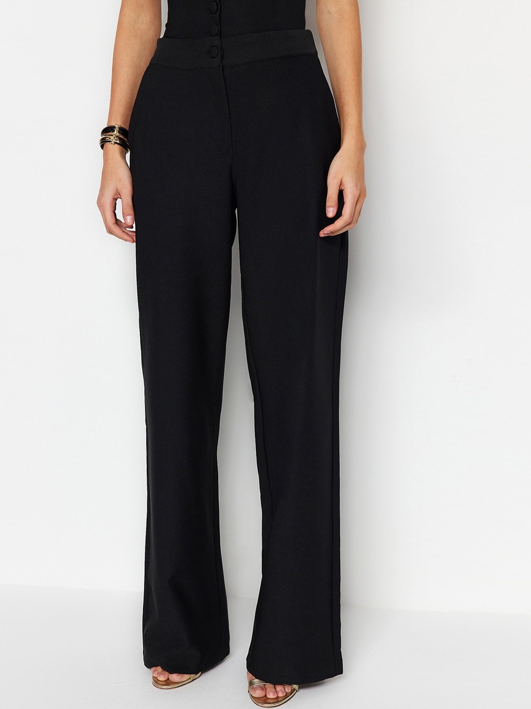 

Trendyol Women Mid Rise Parallel Trousers, Black