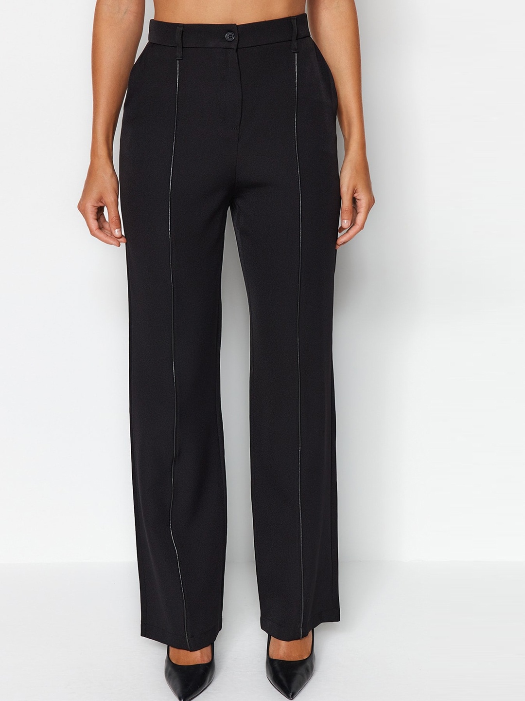 

Trendyol Women Mid Rise Plain Parallel Trousers, Black