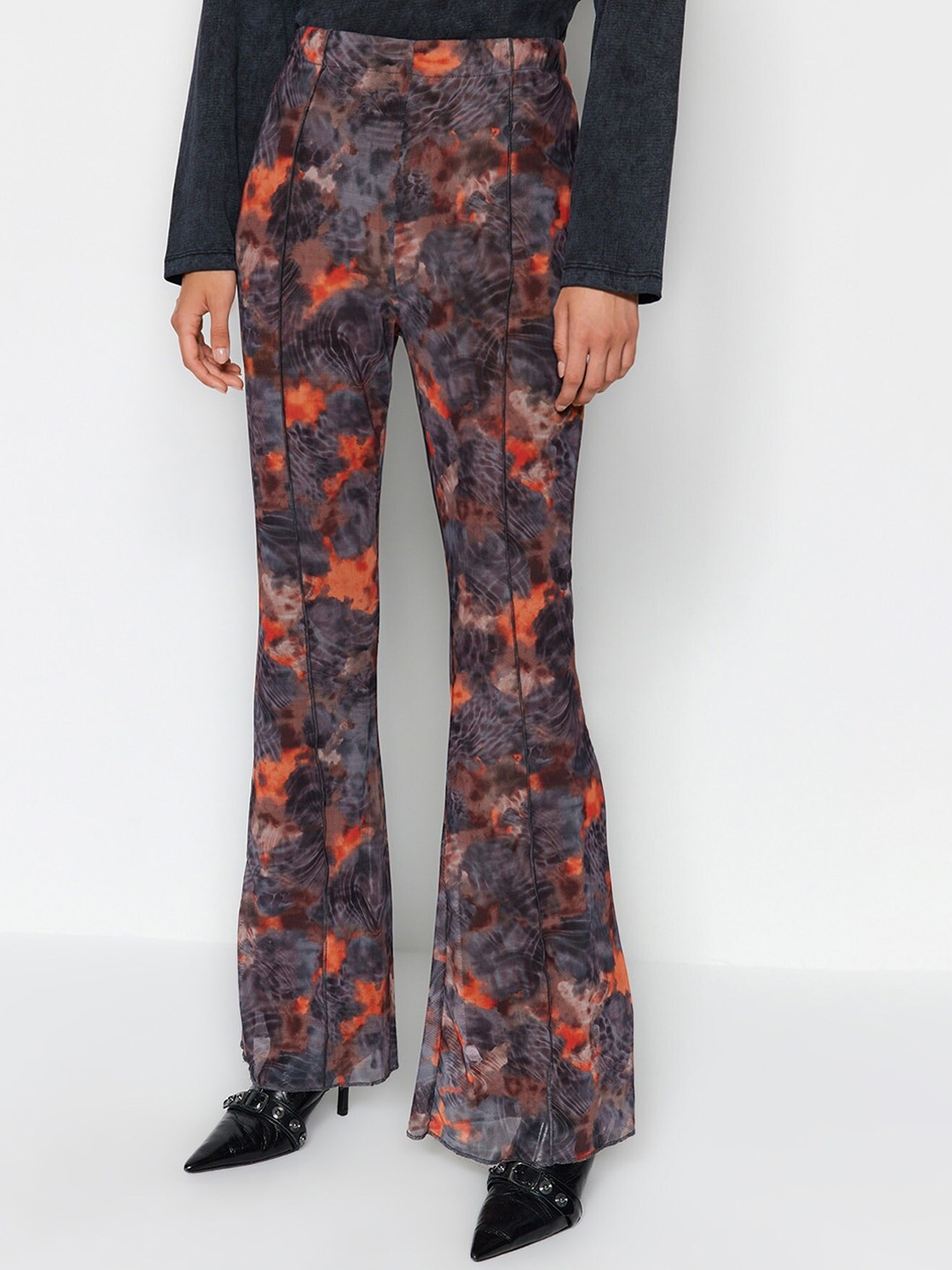 

Trendyol Women Abstract Printed Mid Rise Plain Bootcut Trousers, Brown