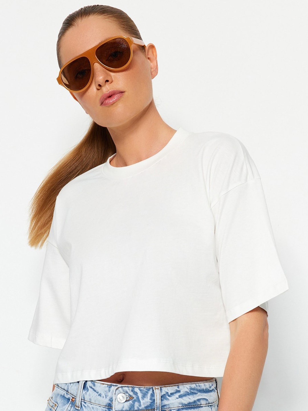 

Trendyol Drop-Shoulder Sleeved Pure Cotton Crop T-shirt, White