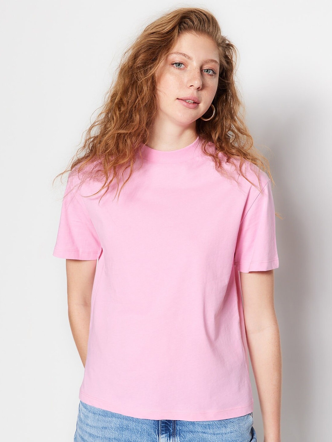 

Trendyol Round Neck Regular Fit T-shirt, Pink