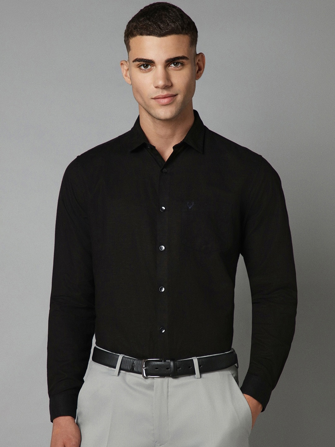 

Allen Solly Slim Fit Textured Cotton Linen Formal Shirt, Black