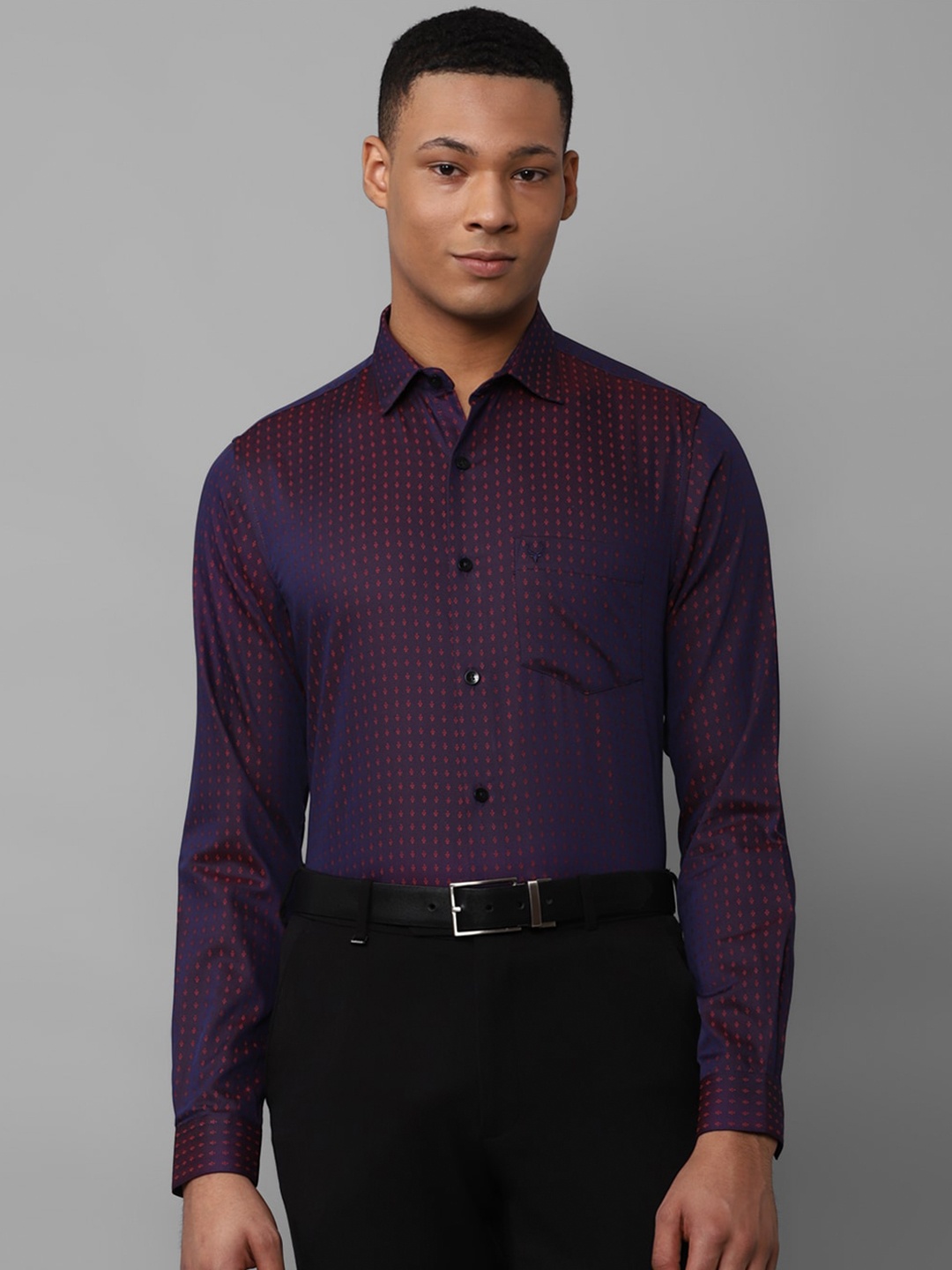 

Allen Solly Slim Fit Opaque Checked Pure Cotton Formal Shirt, Purple