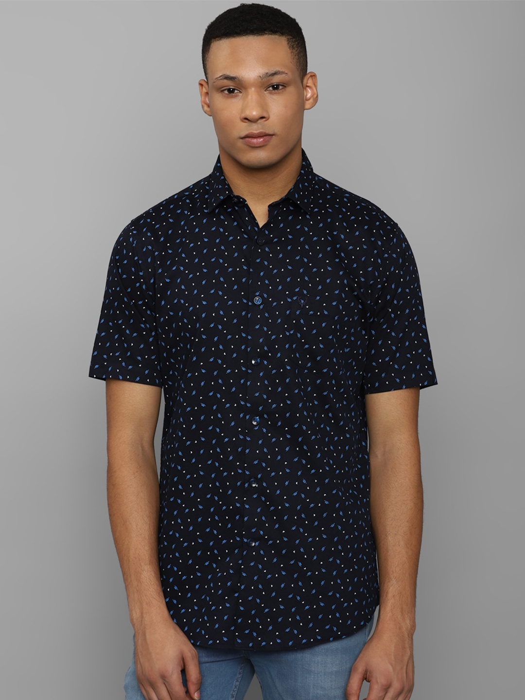 

Allen Solly Conversational Printed Pure Cotton Shirt, Navy blue