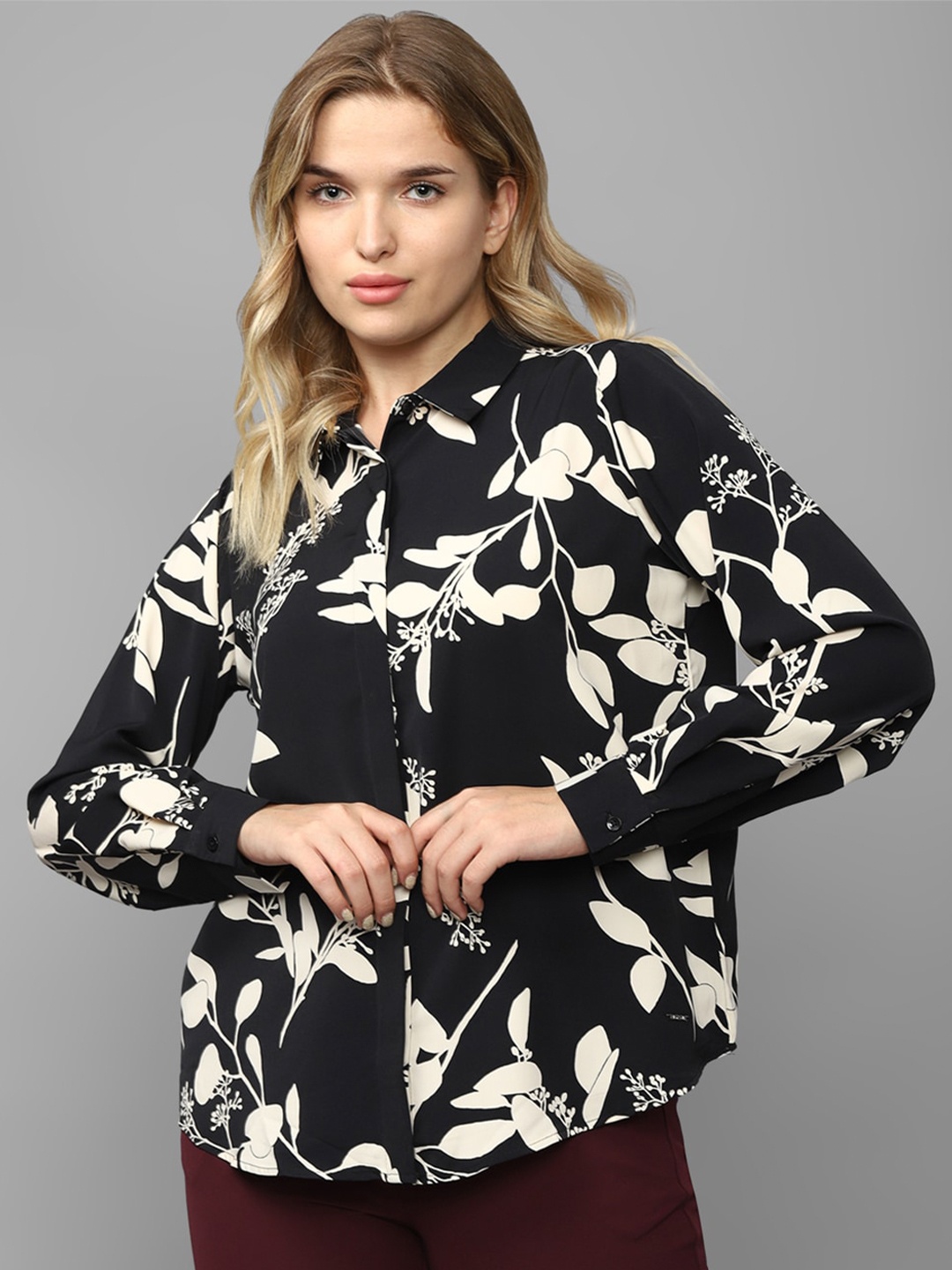 

Allen Solly Woman Regular Fit Floral Printed Spread Collar Long Sleeves Casual Shirt, Black