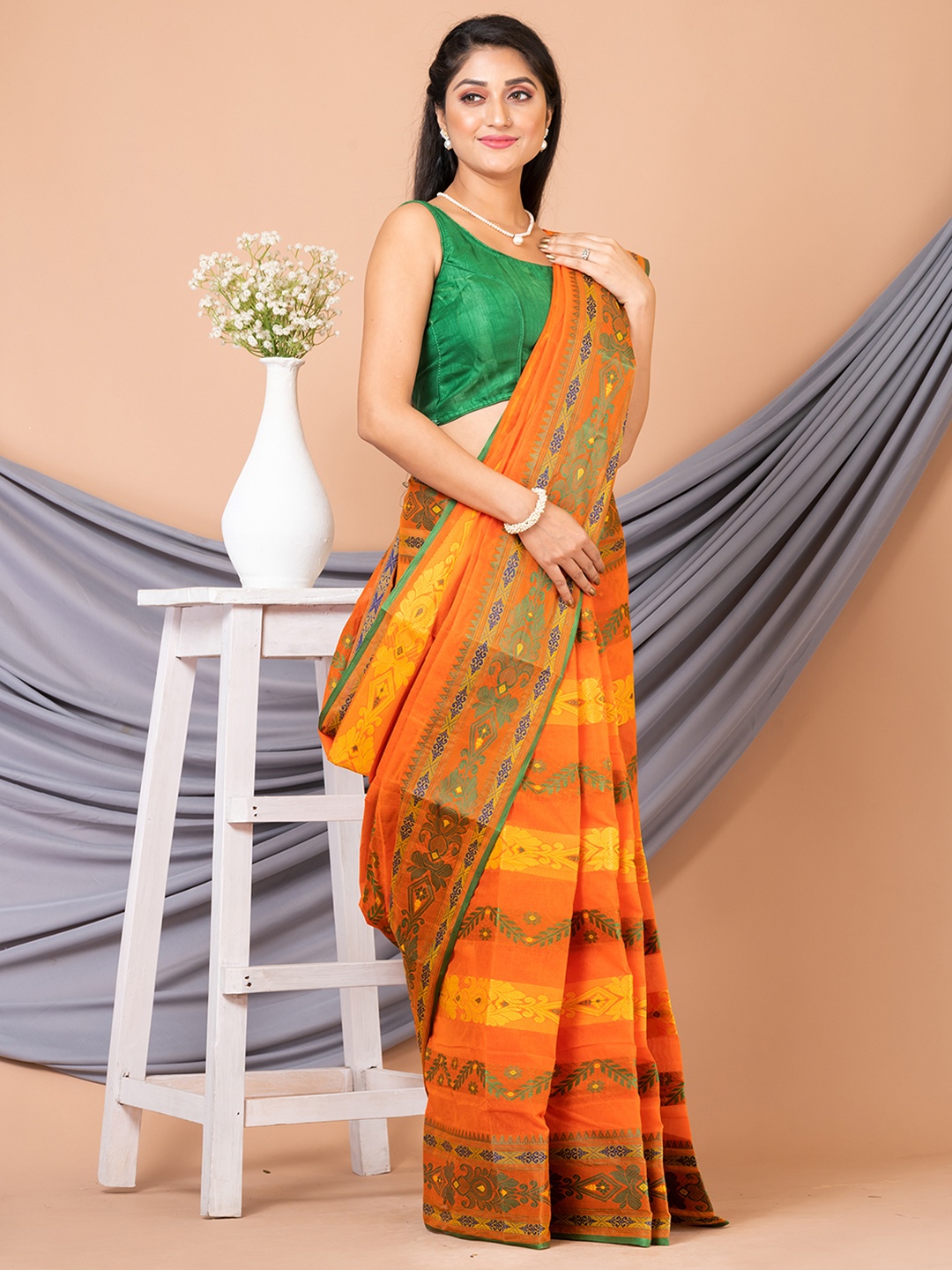 

Laa Calcutta Ethnic Woven Design Zari Pure Cotton Taant Saree, Orange