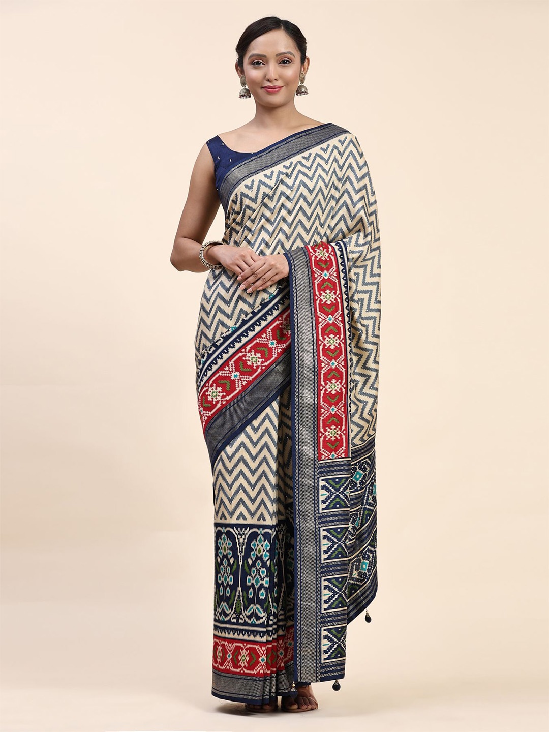 

Phenav Geometric Printed Pure Silk Patola Saree, Black