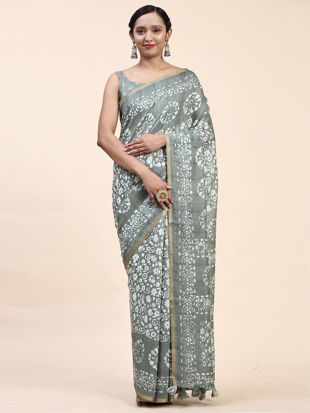 

Phenav Ethnic Motifs Printed Zari Pure Silk Patola Saree, Grey