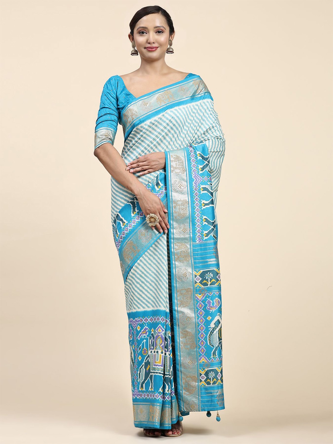 

Phenav Leheriya Pure Silk Patola Saree, Blue