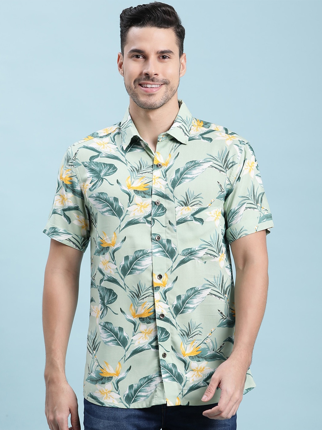 

Stuffie Land Floral Printed Cotton Casual Shirt, Green