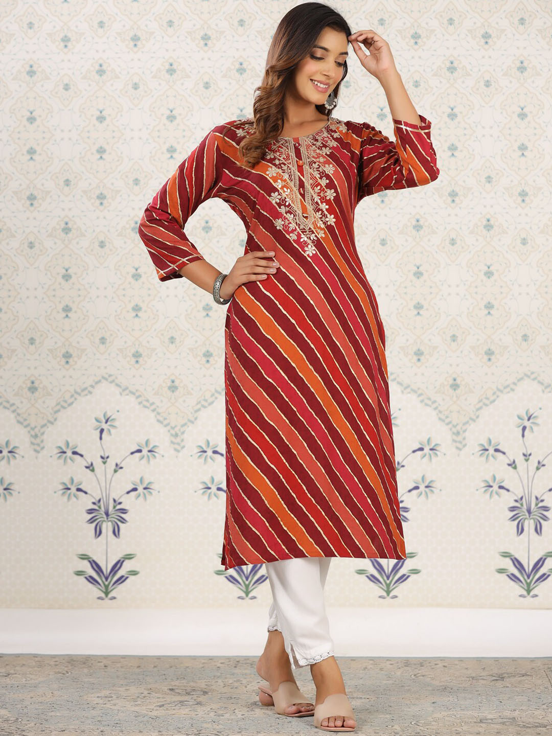 

Ode by House of Pataudi Striped Thread Work Straight Kurta, Brown