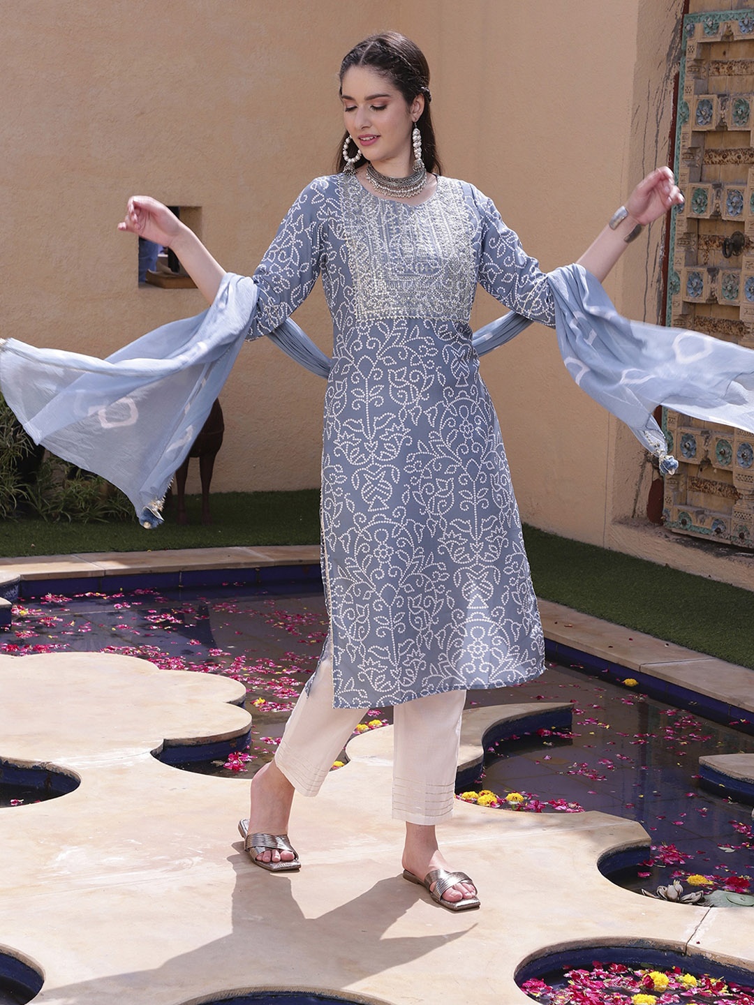 

Sangria Ethnic Motifs Printed Straight Kurta with Trousers & With Dupatta, Grey