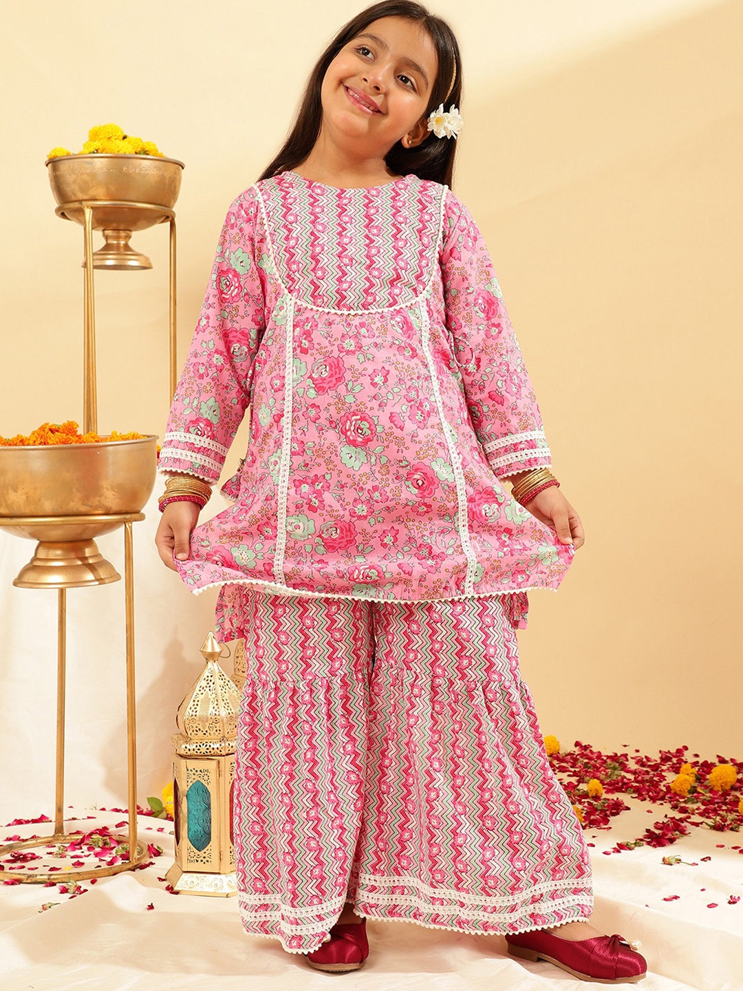 

Sangria Girls Floral Printed Kurta with Sharara, Pink