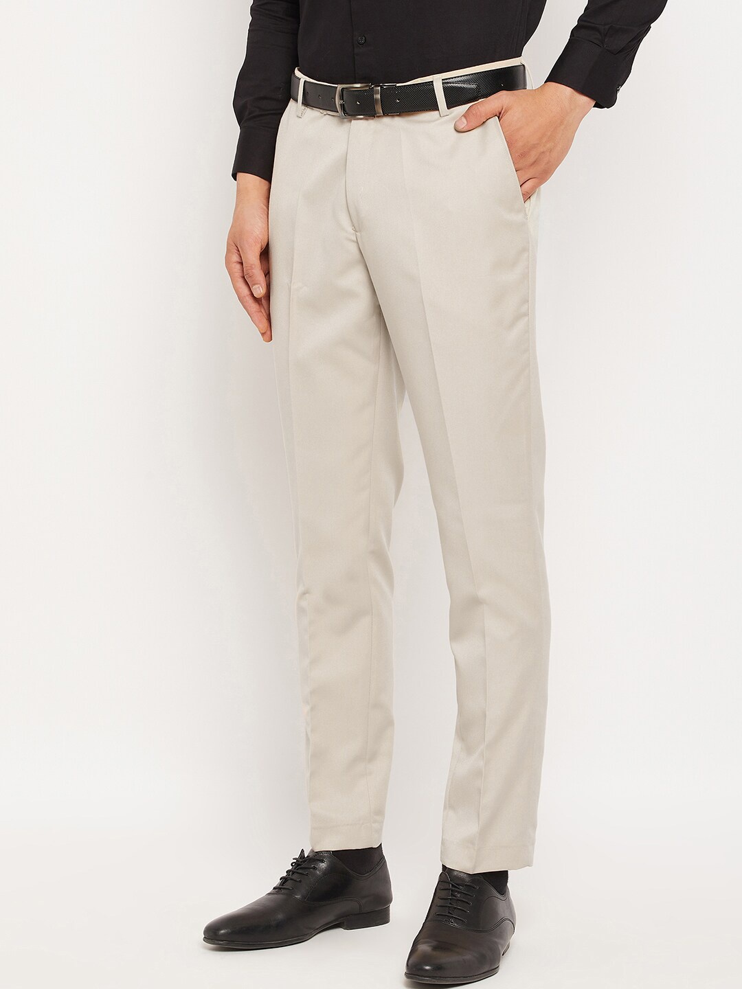 

VEI SASTRE Men Smart Slim Fit Formal Trousers, Cream