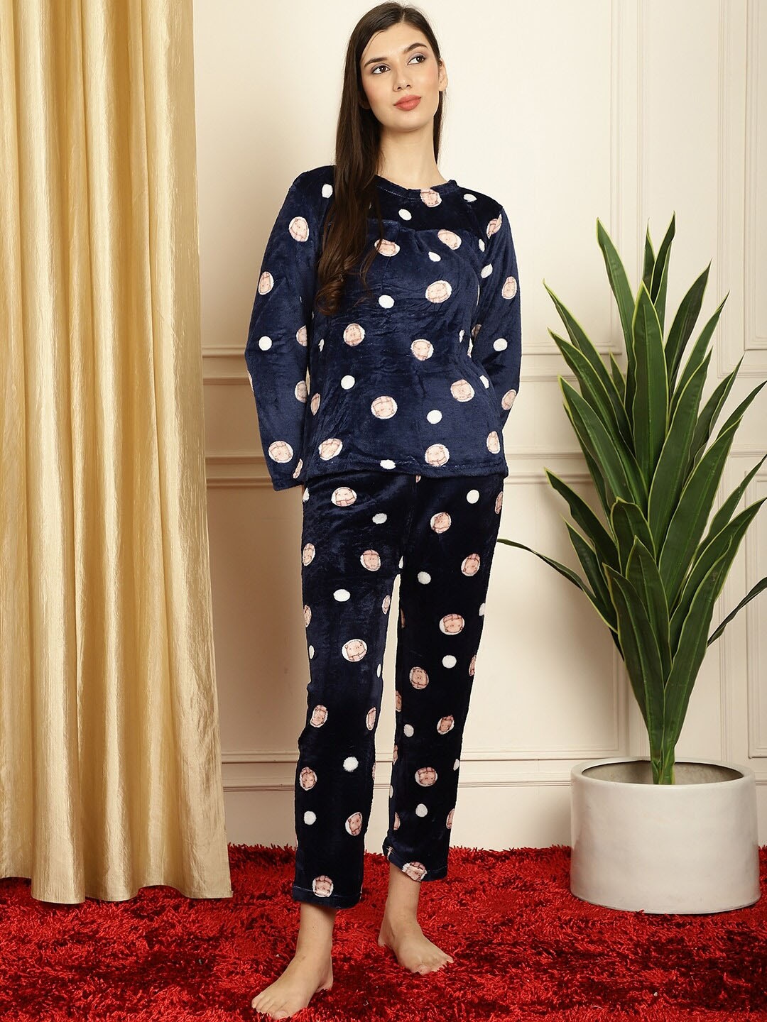

TAG 7 Women Navy Blue Cartoon Print Woolen Fur Night Suit