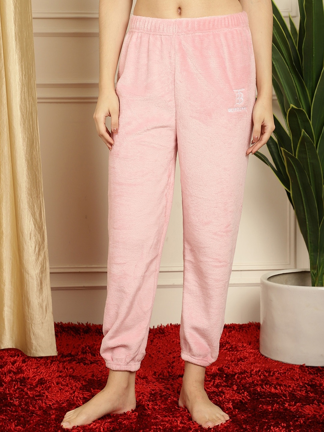 

TAG 7 Women Fur Lounge Pants, Pink