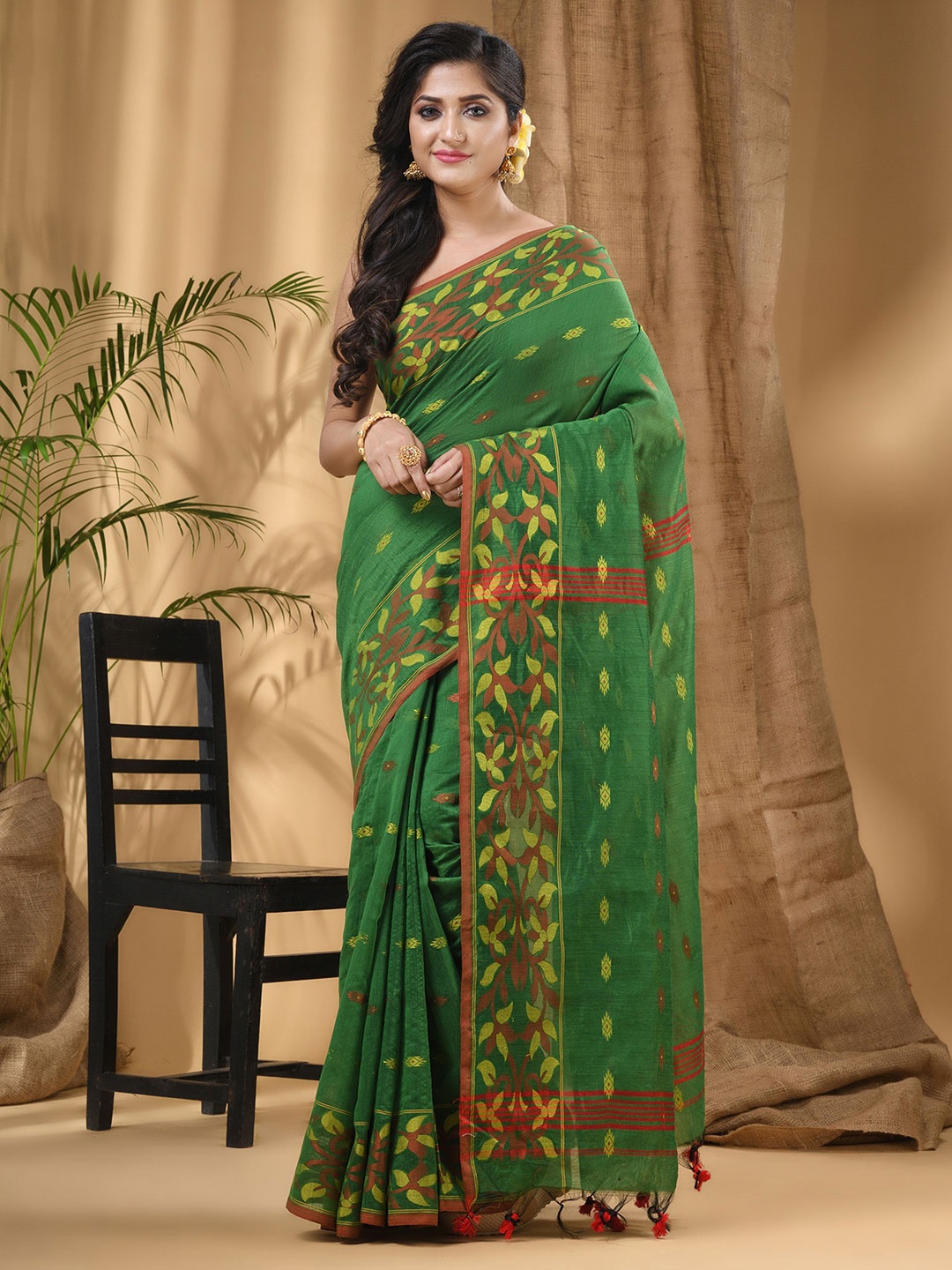 

DESH BIDESH Ethnic Motifs Woven Design Silk Cotton Taant Saree, Green