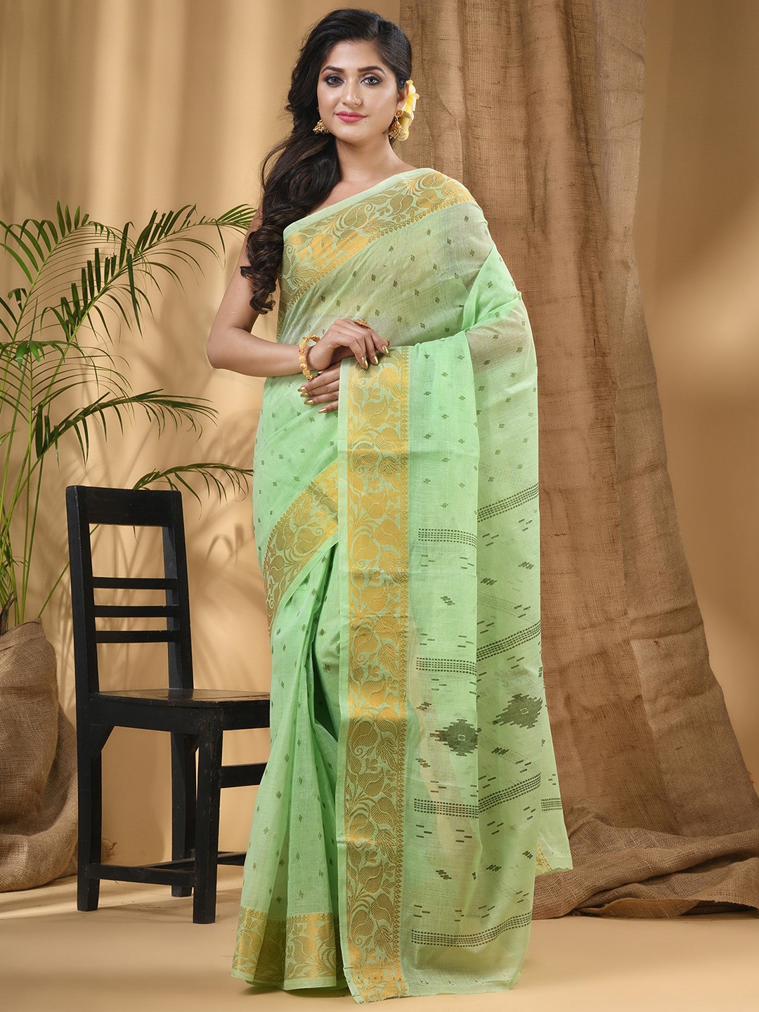 

DESH BIDESH Ethnic Motifs Woven Design Zari Pure Cotton Block Print Saree, Green