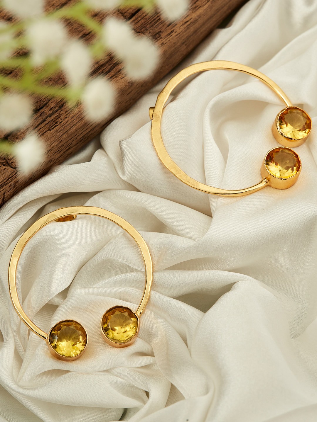 

ATIBELLE Gold Plated Contemporary Hoop Earrings