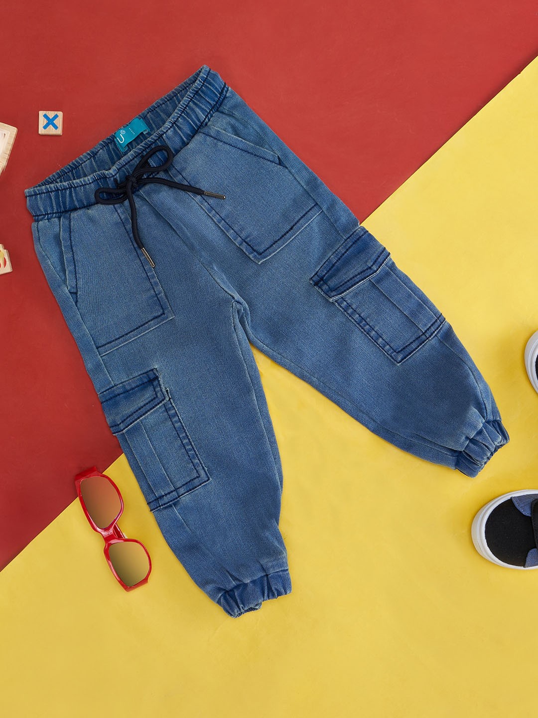 

YU by Pantaloons Boys Slim Fit Light Fade Stretchable Cargo Jeans, Blue