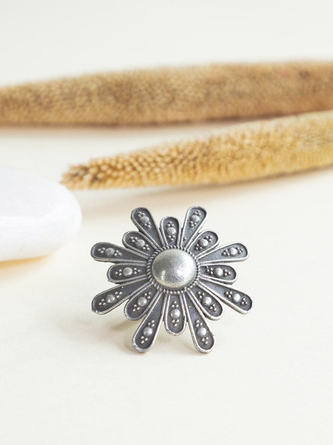 

Infuzze Oxidised Silver-plated Adjustable Finger Ring