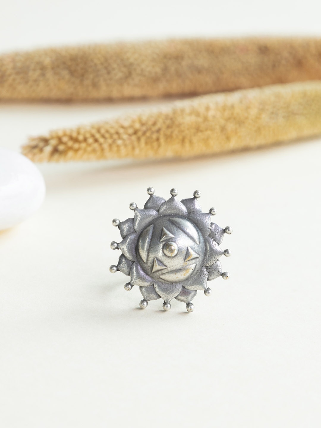 

Infuzze Oxidised Silver-plated Adjustable Finger Ring