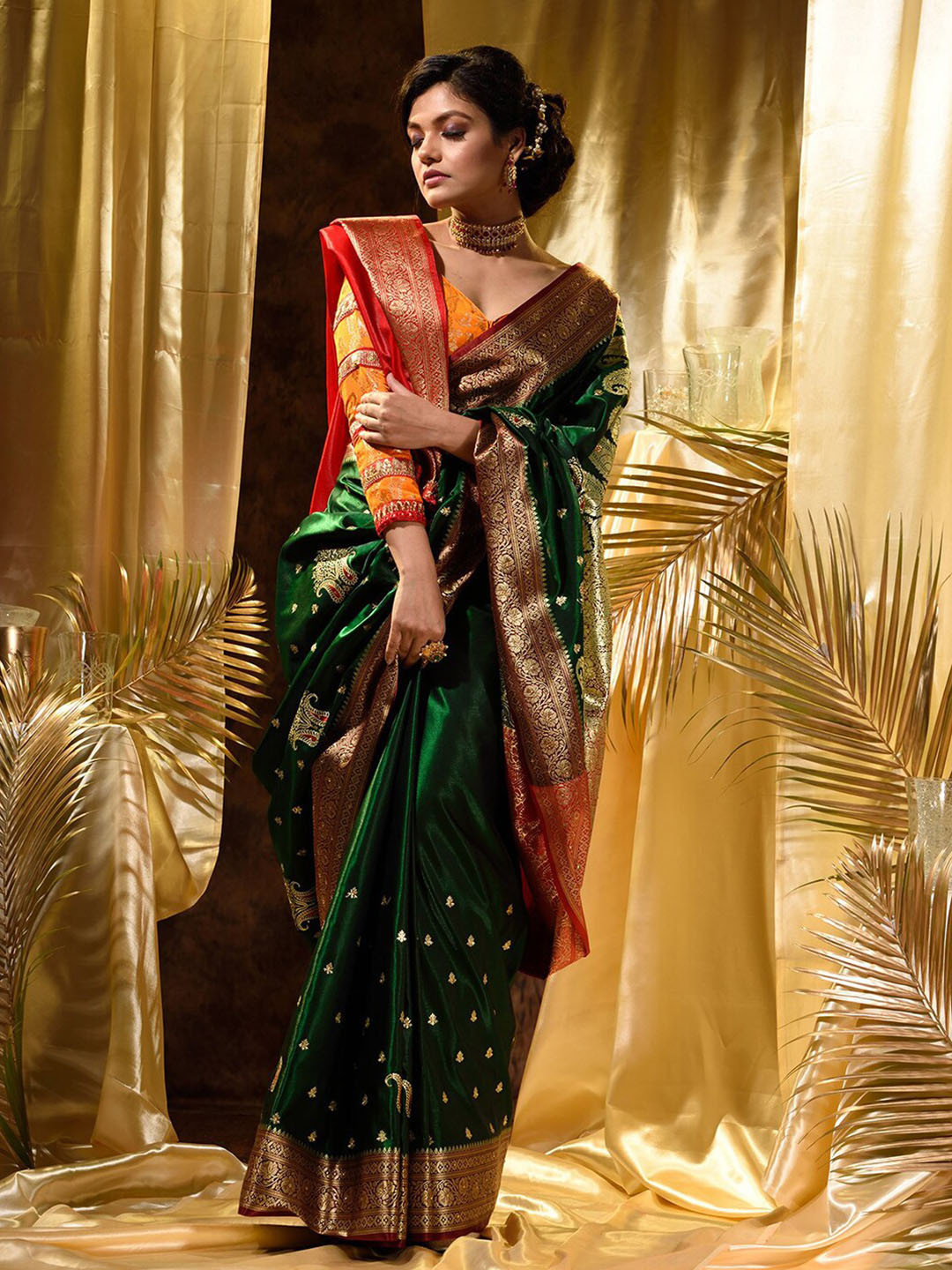 

HOUSE OF BEGUM Ethnic Motifs Woven Design Zari Satin Silk Banarasi Saree, Green