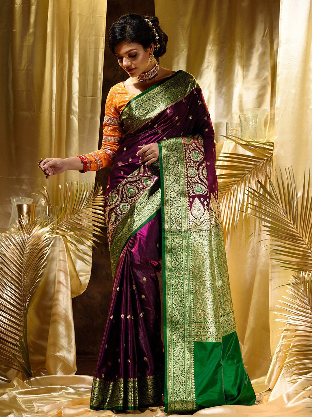 

HOUSE OF BEGUM Ethnic Motifs Embroidered Zari Satin Banarasi Saree, Purple