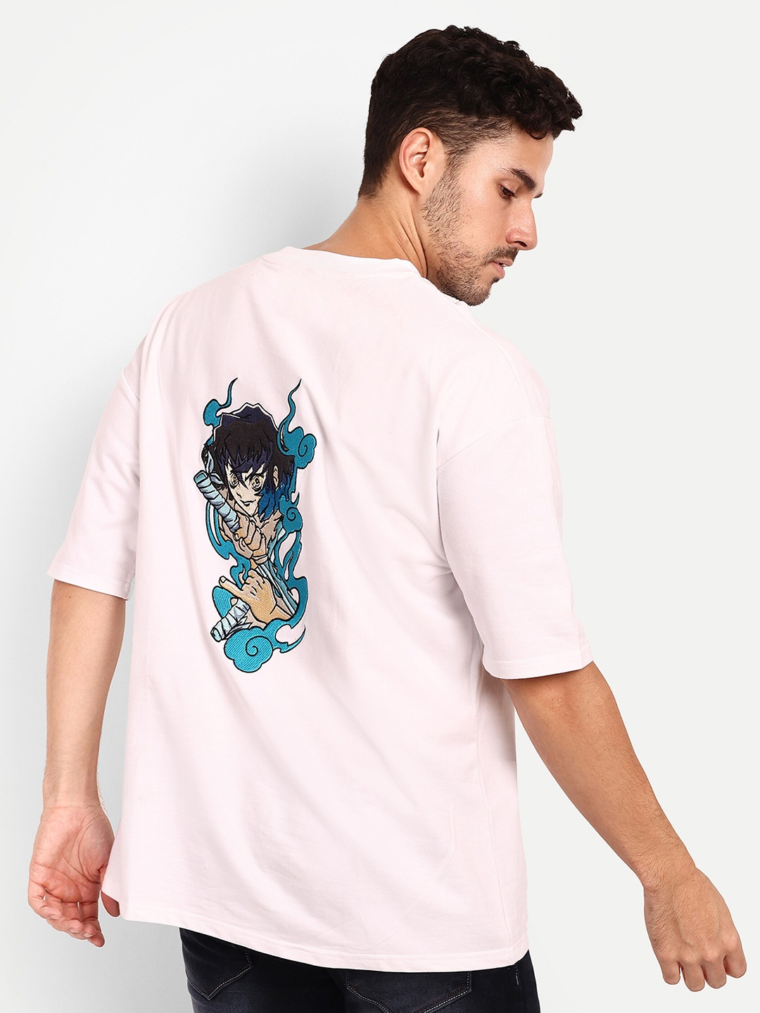 

BLURR ANIME Men White Pockets T-shirt