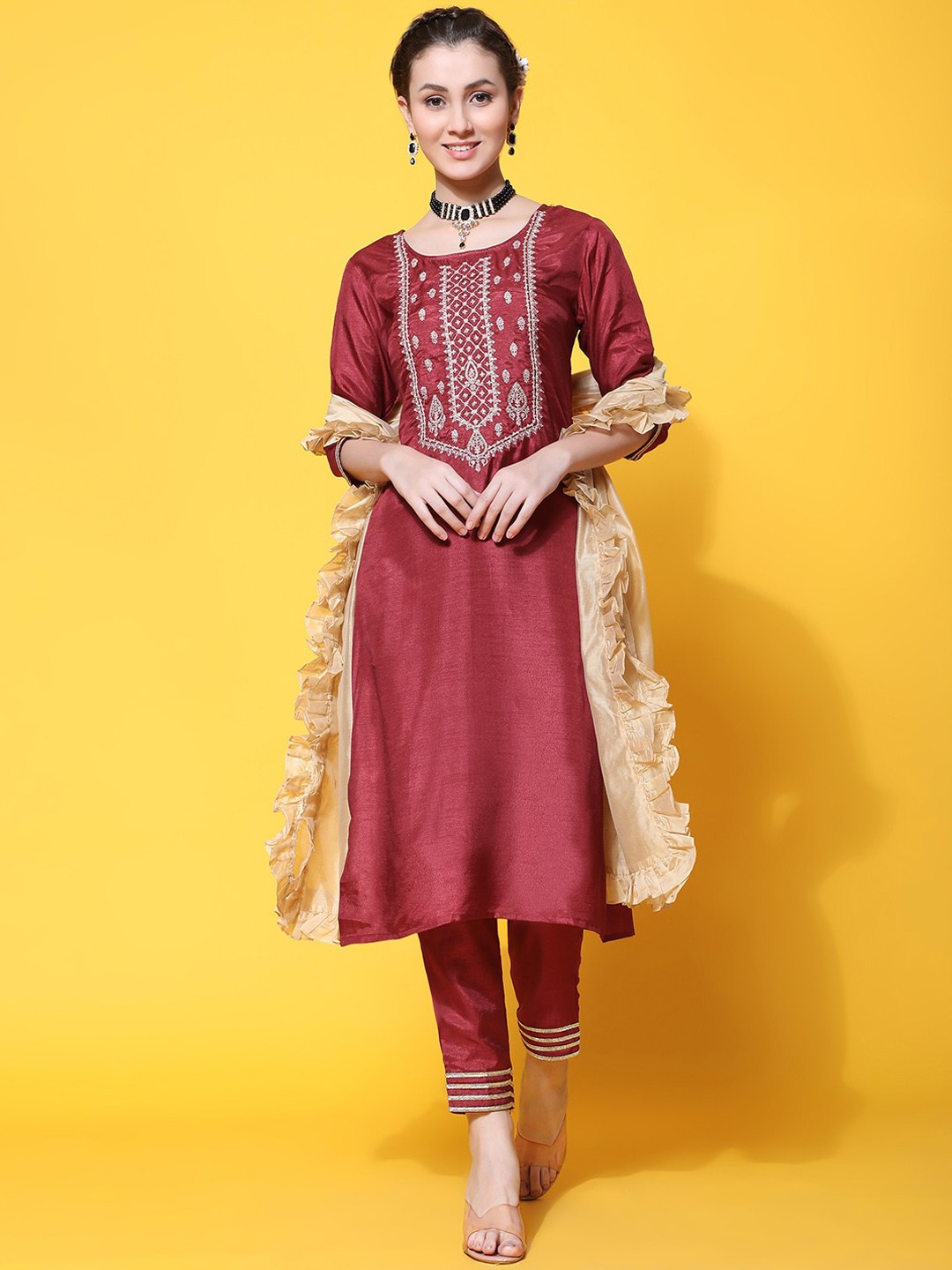 

BLACK SCISSOR Ethnic Motifs Yoke Design Thread Work Kurta With Trousers & Dupatta, Maroon
