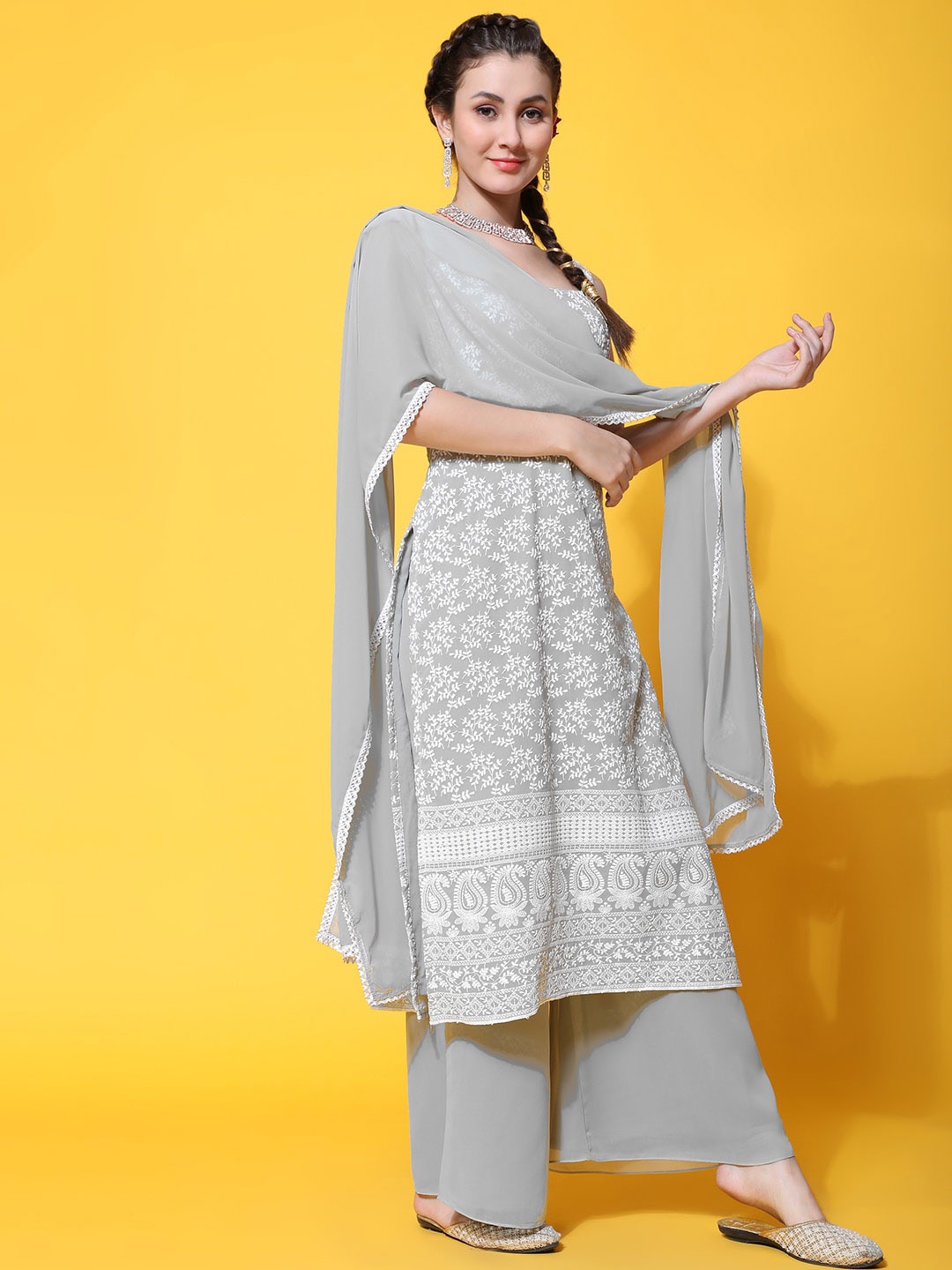BLACK SCISSOR Floral Embroidered Regular Thread Work Kurta with Palazzos & With Dupatta, Green