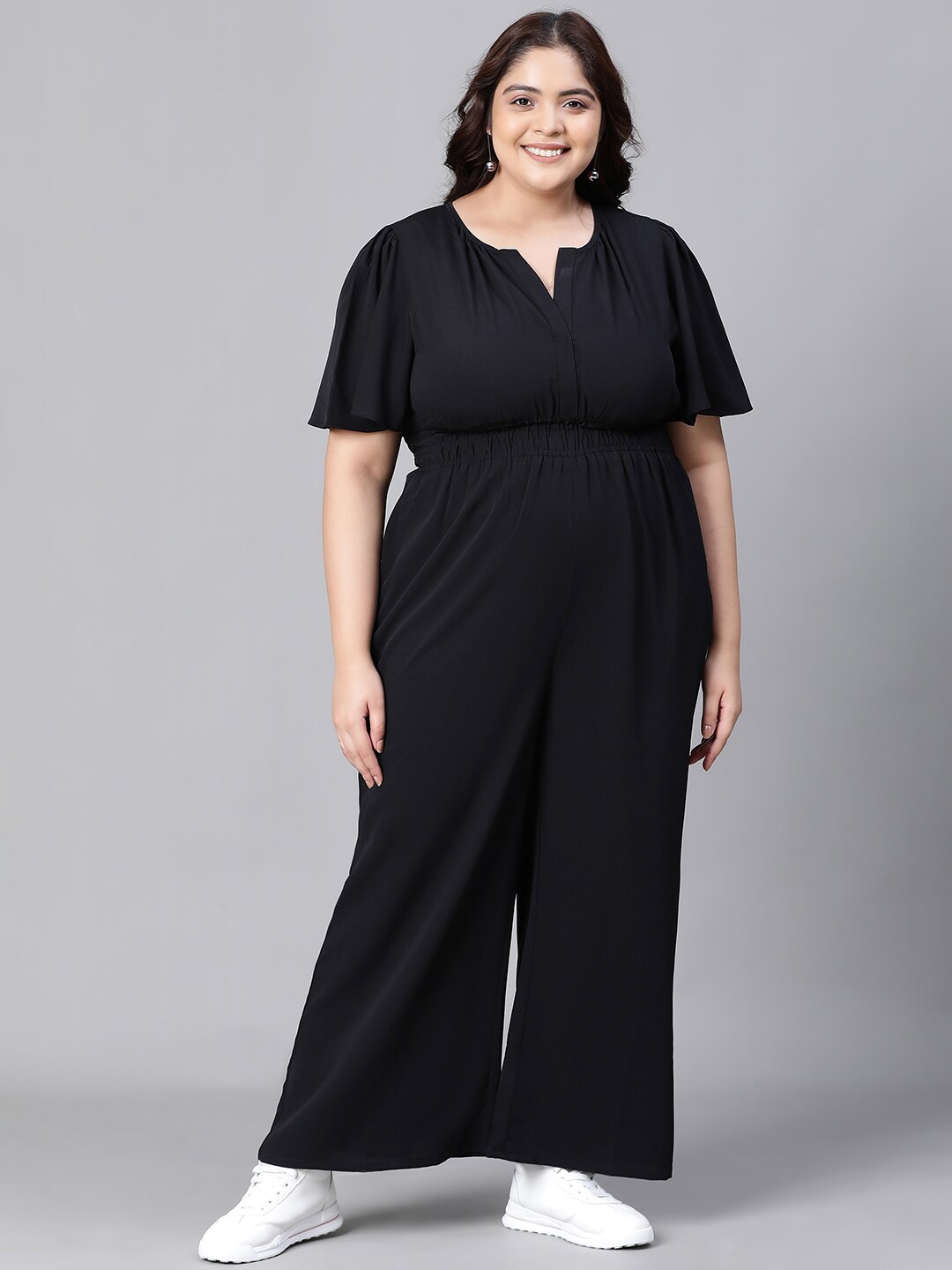 

Oxolloxo Plus Size Notched Round Neck Basic Jumpsuit, Black