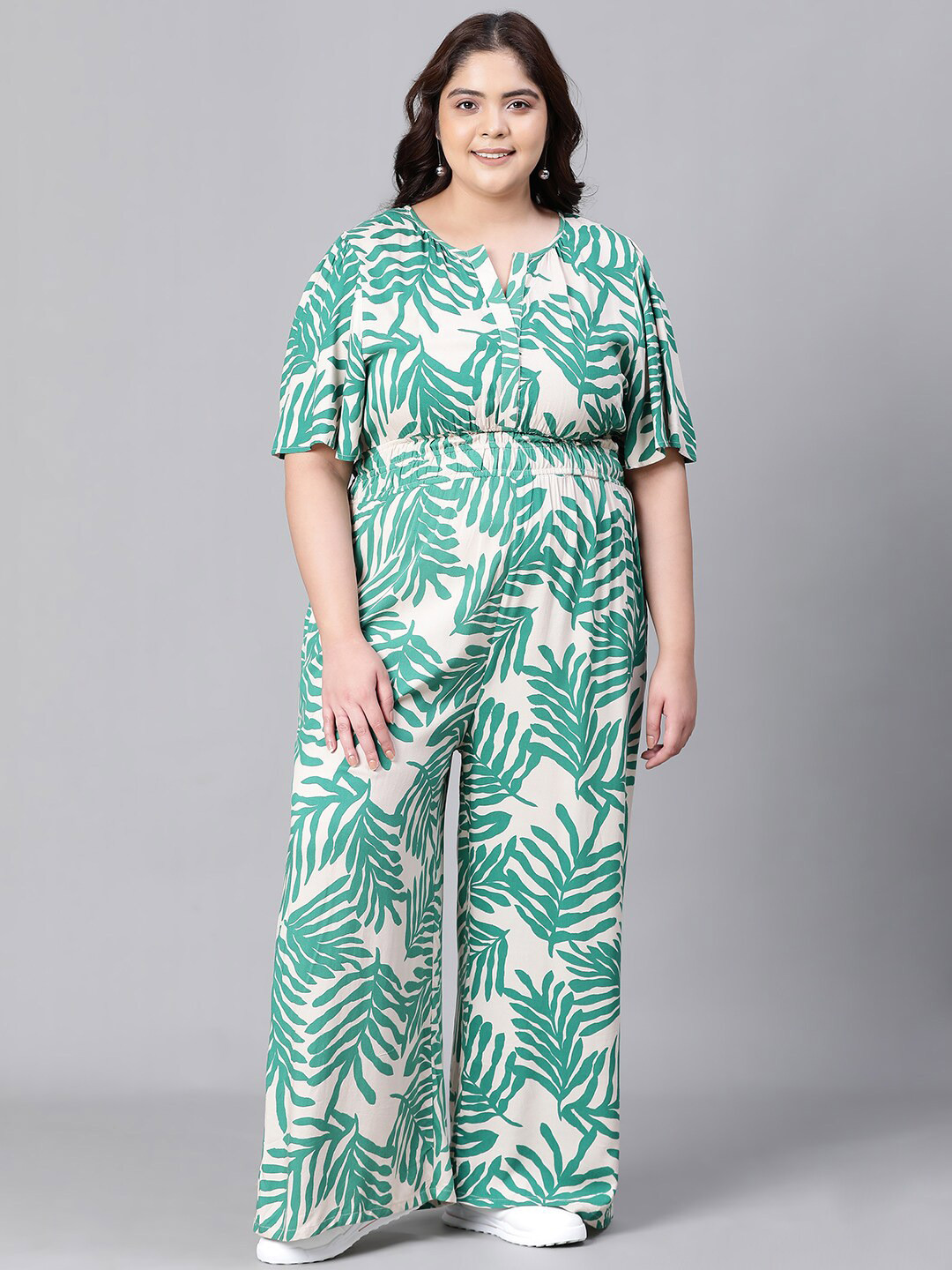 

Oxolloxo Plus Size Floral Printed Notched Round Neck Basic Jumpsuit, Green