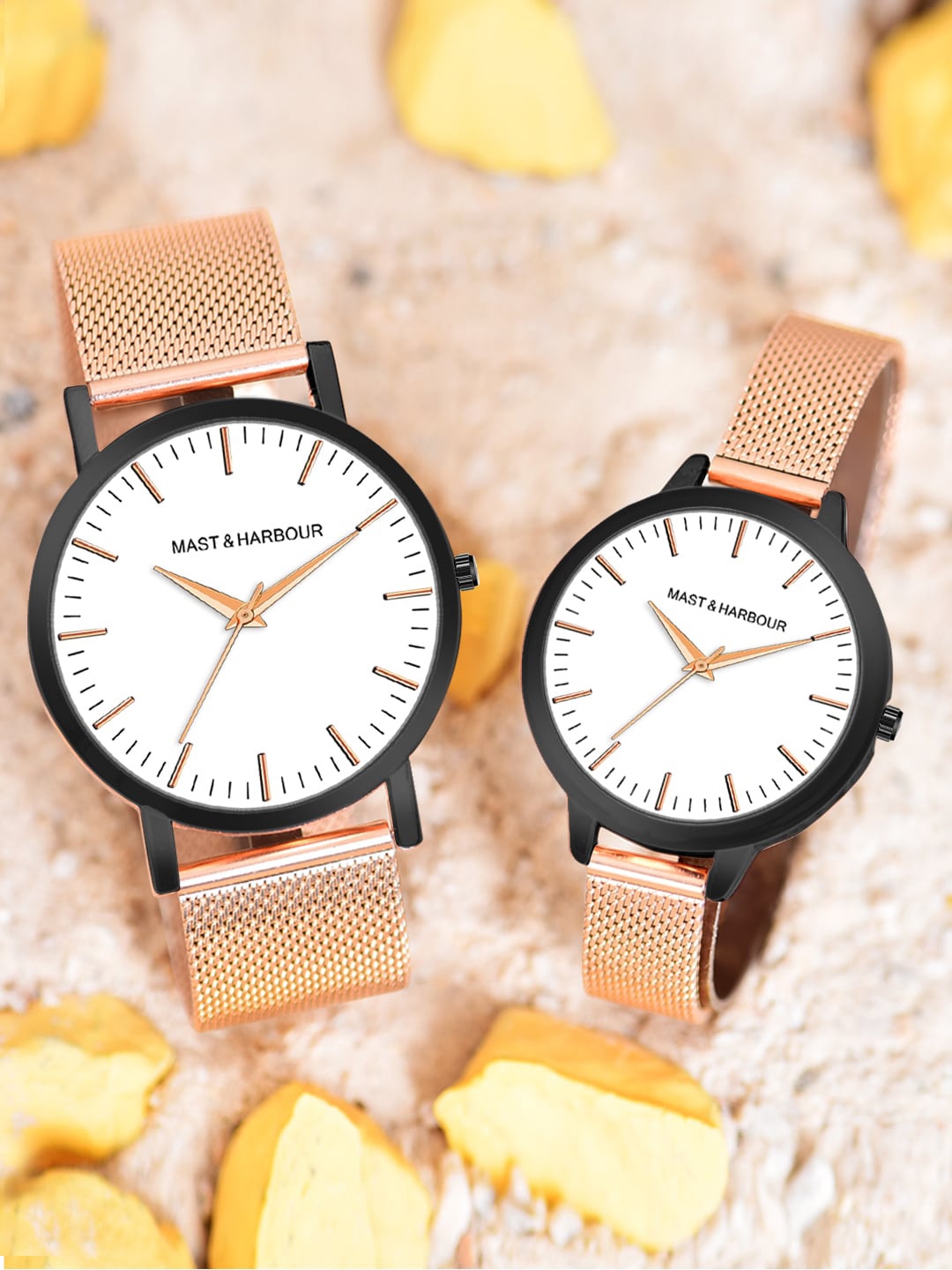 

Mast & Harbour Unisex White Dial & Rose Gold Toned Stainless Steel Bracelet Style Straps Analogue Watch