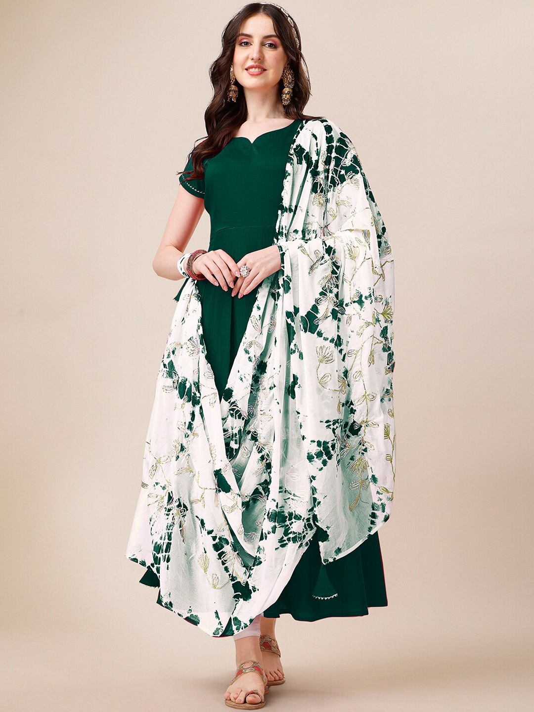 

KALINI Cotton Silk Anarkali Kurta With Dupatta, Green
