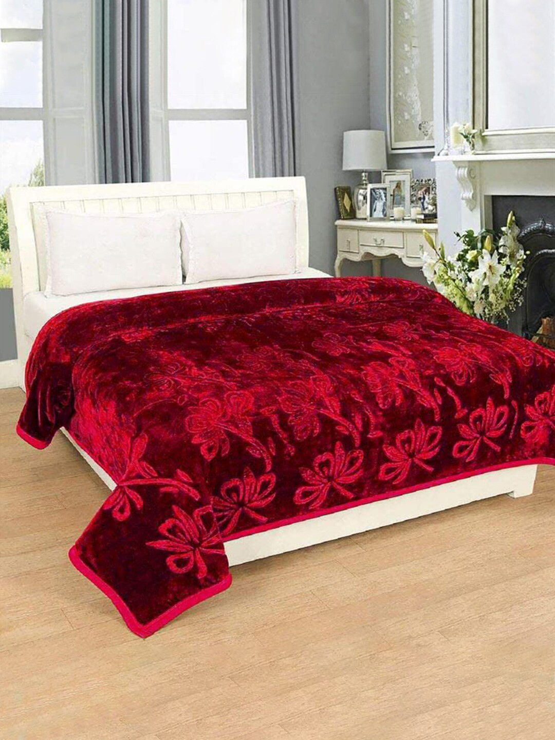

Cloth Fusion Cellerio Maroon Floral Mink Heavy Winter 210 GSM Double Bed Blanket