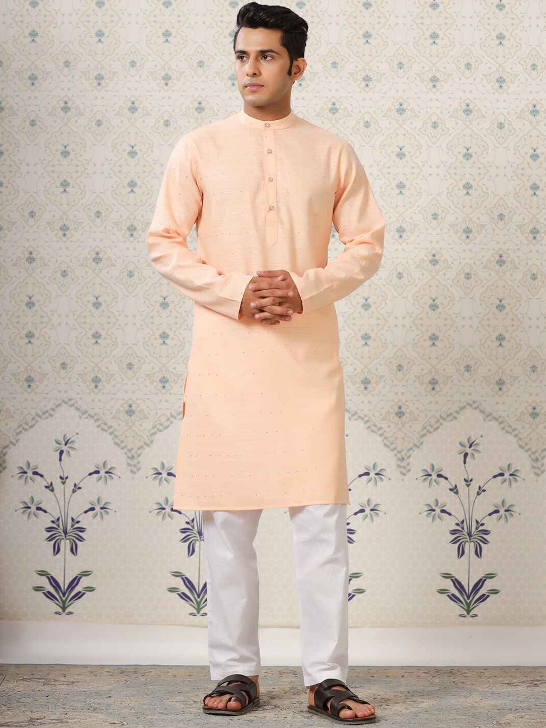 

Ode by House of Pataudi Mandarin Collar Sequinned Kurta, Peach