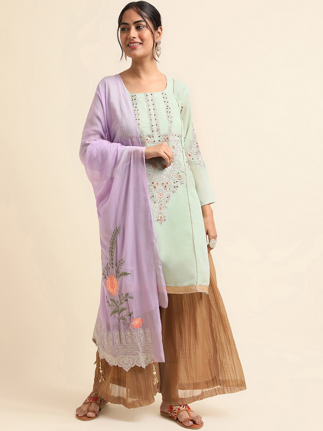 

ODETTE Ethnic Motifs Embroidered Thread Work Kurta & Palazzos With Dupatta, Green