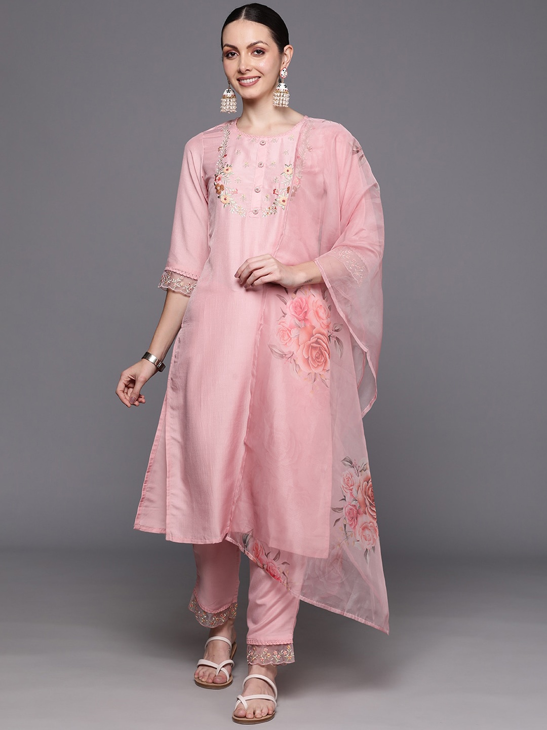 

Indo Era Floral Embroidered Regular Kurta with Trousers & With Dupatta, Pink