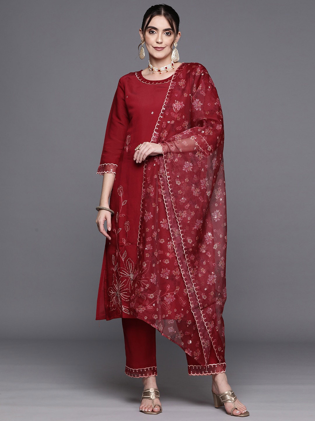 

Indo Era Floral Embroidered Regular Sequinned Kurta With Trousers & Dupatta, Red
